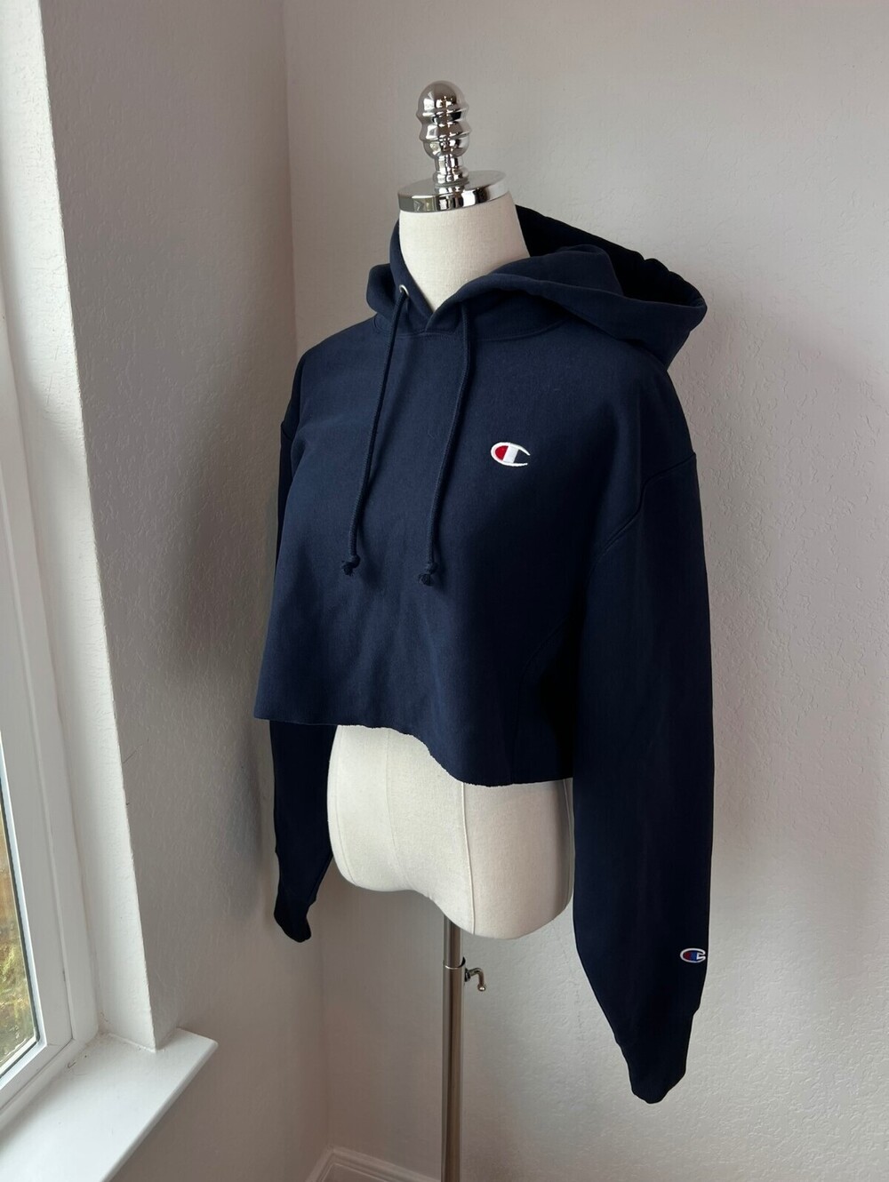 Champion Reverse Weave Womens Navy Cropped Hoodie Sweatshirt size Small